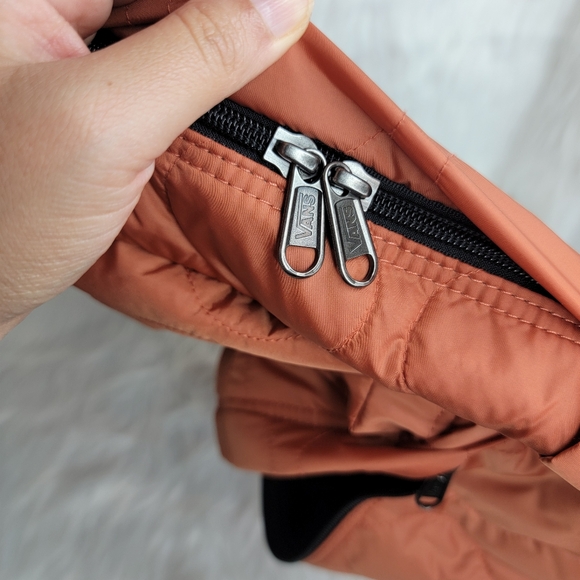 VANS Old Skool Quilted Orange Backpack. - Picture 14 of 14